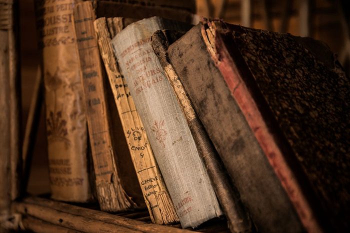 Apostolic books